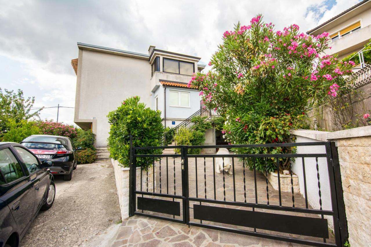 Apartment Vida - Amazing Place With Garden And Terrace Rijeka Exterior foto